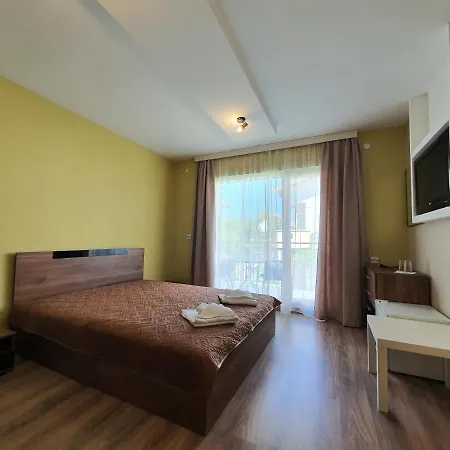 Vilă дамяновата къща *