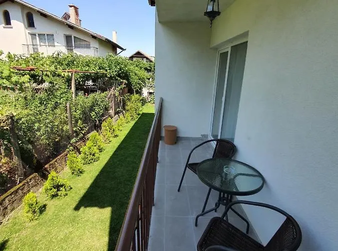 дамяновата къща Вилла Сапарева-Баня