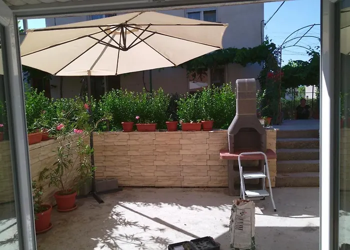 дамяновата къща Вилла *